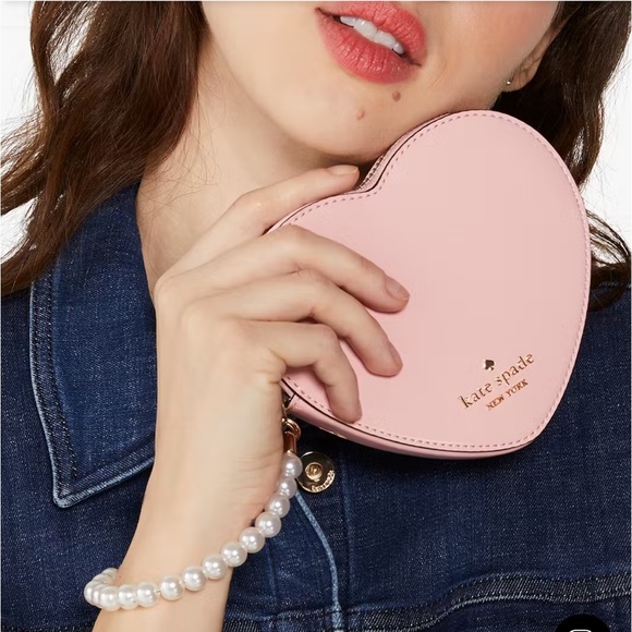 NWT-Kate Spade-Love Shack 3D Heart🩷Zip Wristlet-Patent Leather-Faux Pearl Handle - Picture 12 of 12